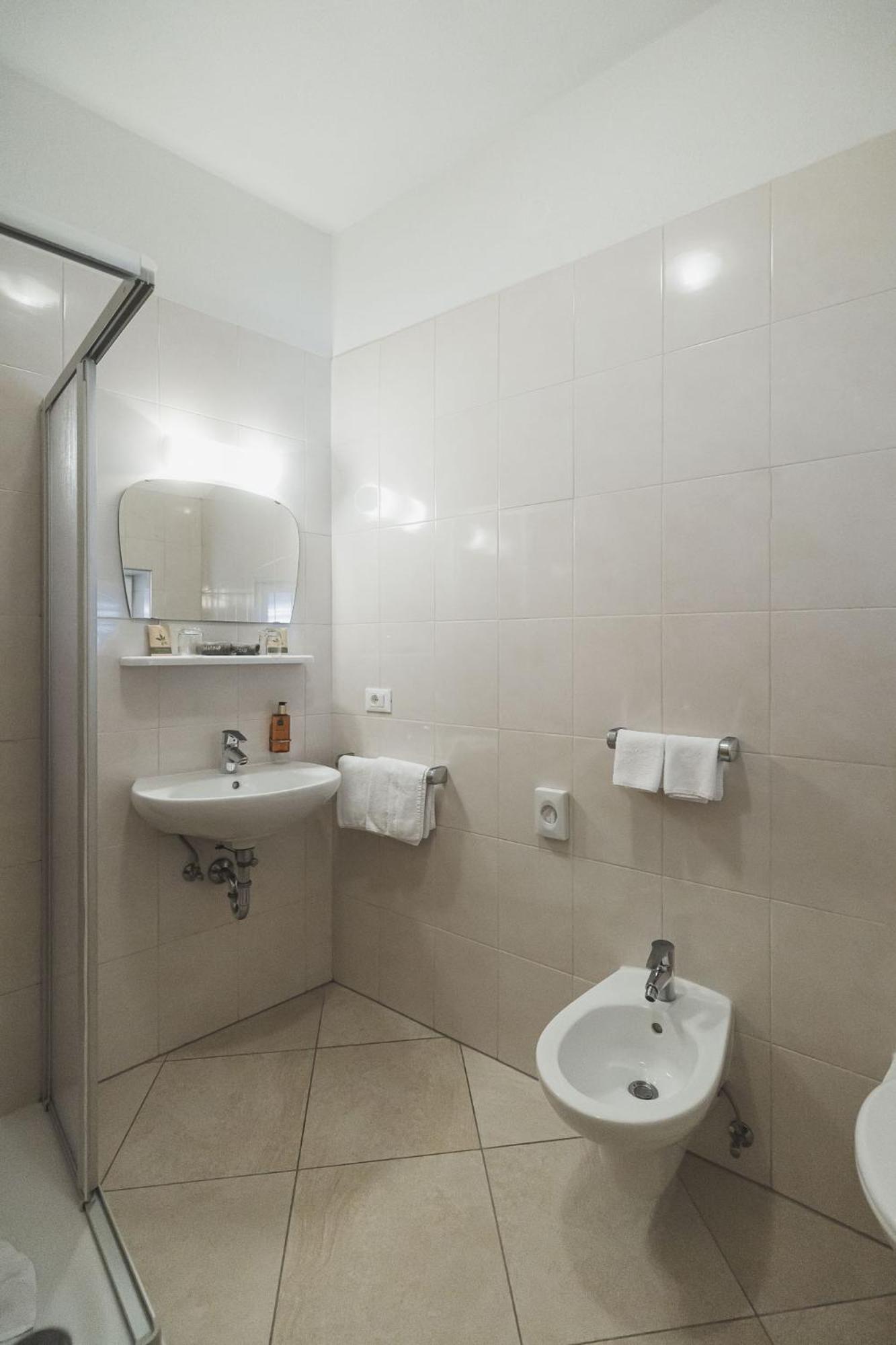 Residence Chiavi D'Oro - Goldener Schluessel 布列瑟农 外观 照片